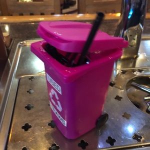 Meet your Posher, Christohper